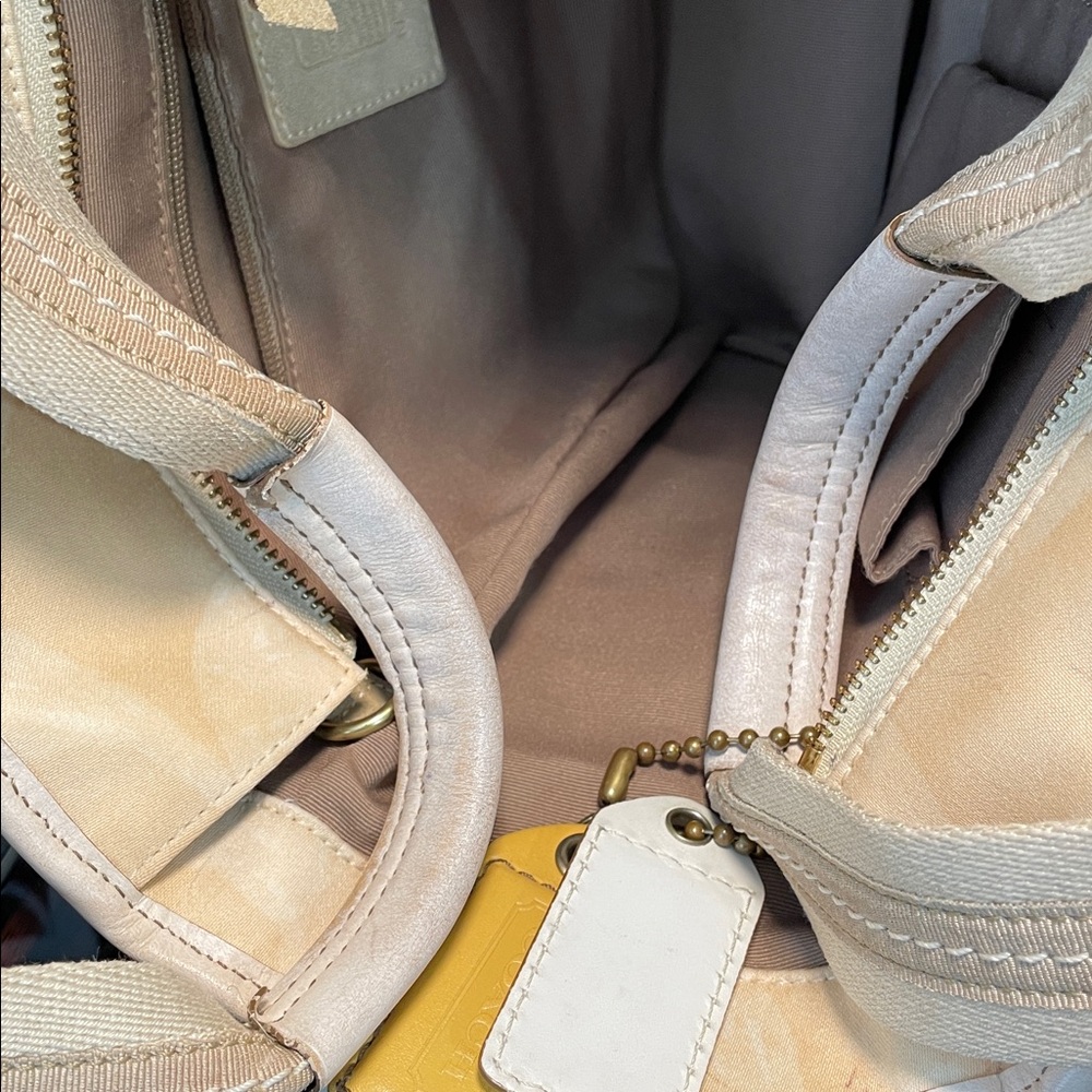 ππππCoach Cream Tote Bag - Picture 12 of 12
